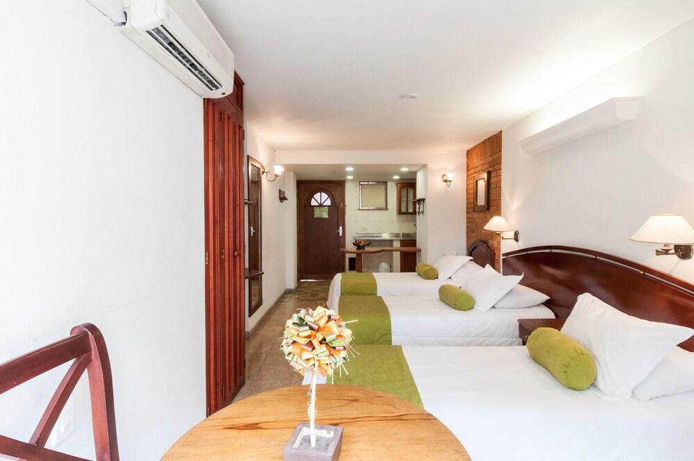 Hotel Cabo De La Vela Medellín Zewnętrze zdjęcie